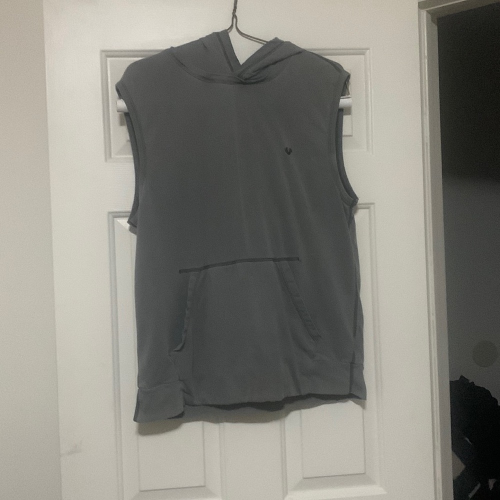 True Religion sleeveless hoodie great for athletic wear